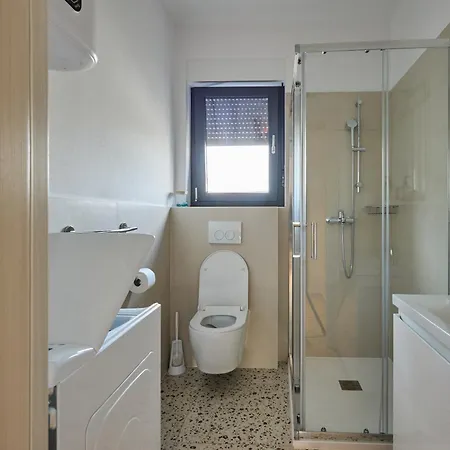 Apartment Eleonora Mare Pula